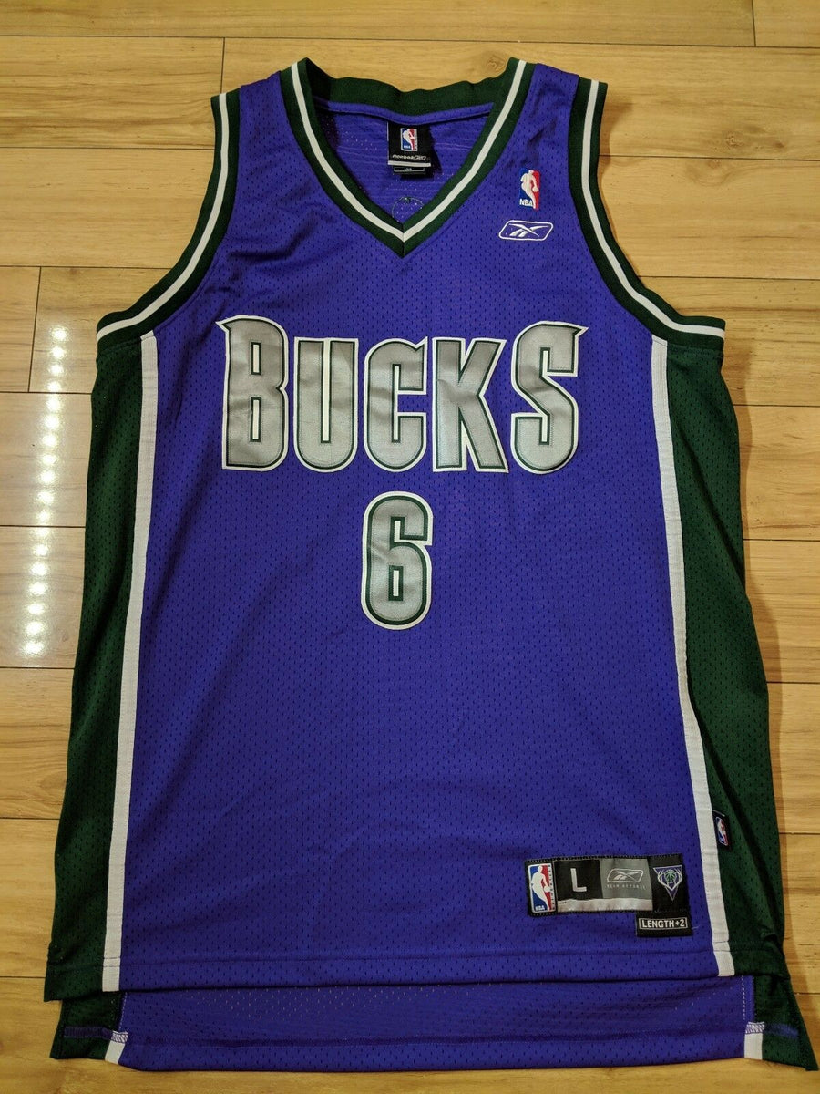 Autographed Collector's Jersey - Andrew Bogut Milwaukee Bucks