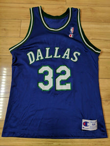 hovClassics Vintage Dallas Mavericks Jamal Mashburn Champion NBA Jersey 90's Size 44