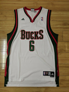 Autographed Collector's Jersey - Andrew Bogut Milwaukee Bucks