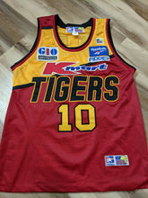 Load image into Gallery viewer, Autographed Vintage Jersey - Andrew Gaze 1995 Melbourne Tigers